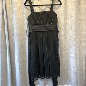𝅺womens black with sequin accent dress size 8